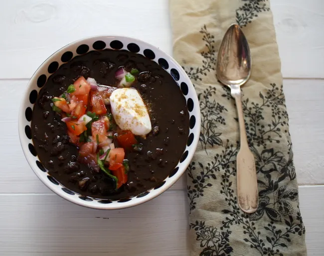 black bean chili with pico de gallo