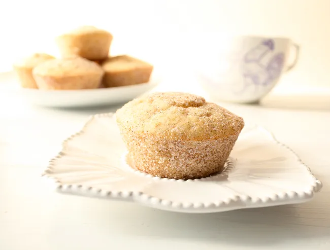 cinnamon sugar doughnut muffin